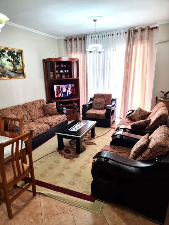 🏡 Affittasi appartamento 2+1 a Yzberisht,, 45.000 lekë / mese