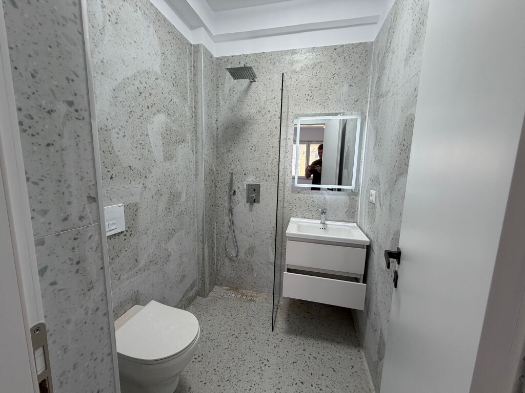 Appartamento 2+1+2 bagni in vendita, Kodra e Priftit