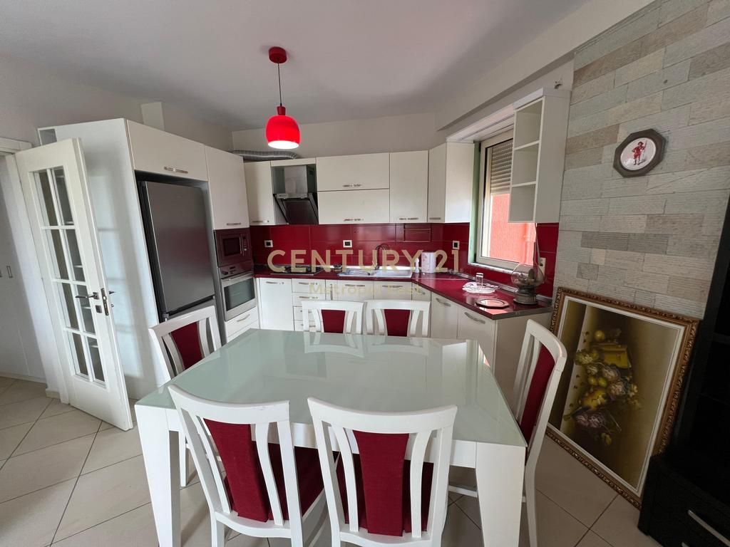 Appartamento 2+1 con Veranda in Affitto – Misto Mame, Tirana
