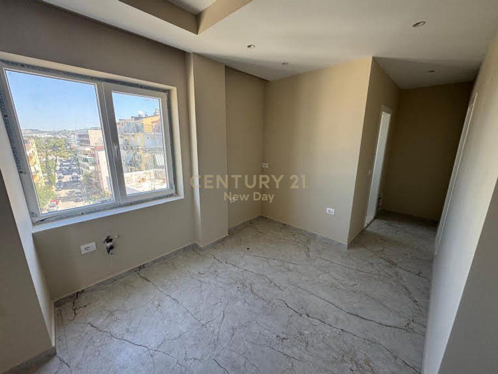 1+1 with sea view in Golem