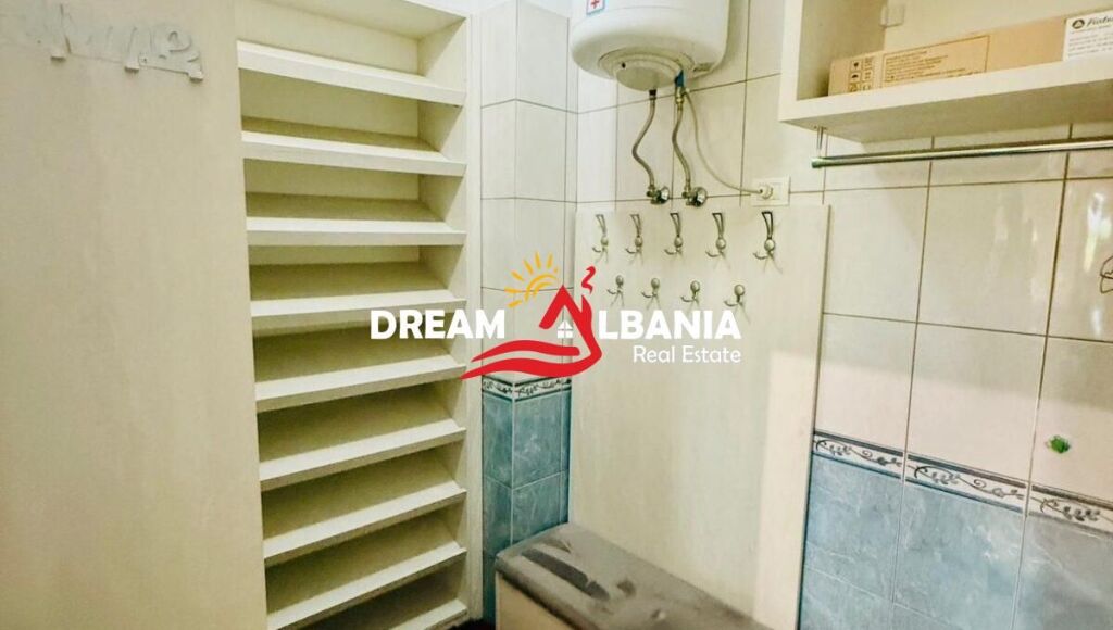 Apartament 2+1+3 Ballkone Me Qera Tek Liqeni i Thate (ID 52215002)