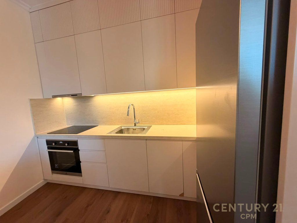 TEK ALTANA, APARTAMENT 2+1+2+POST PARKIMI PER QIRA!