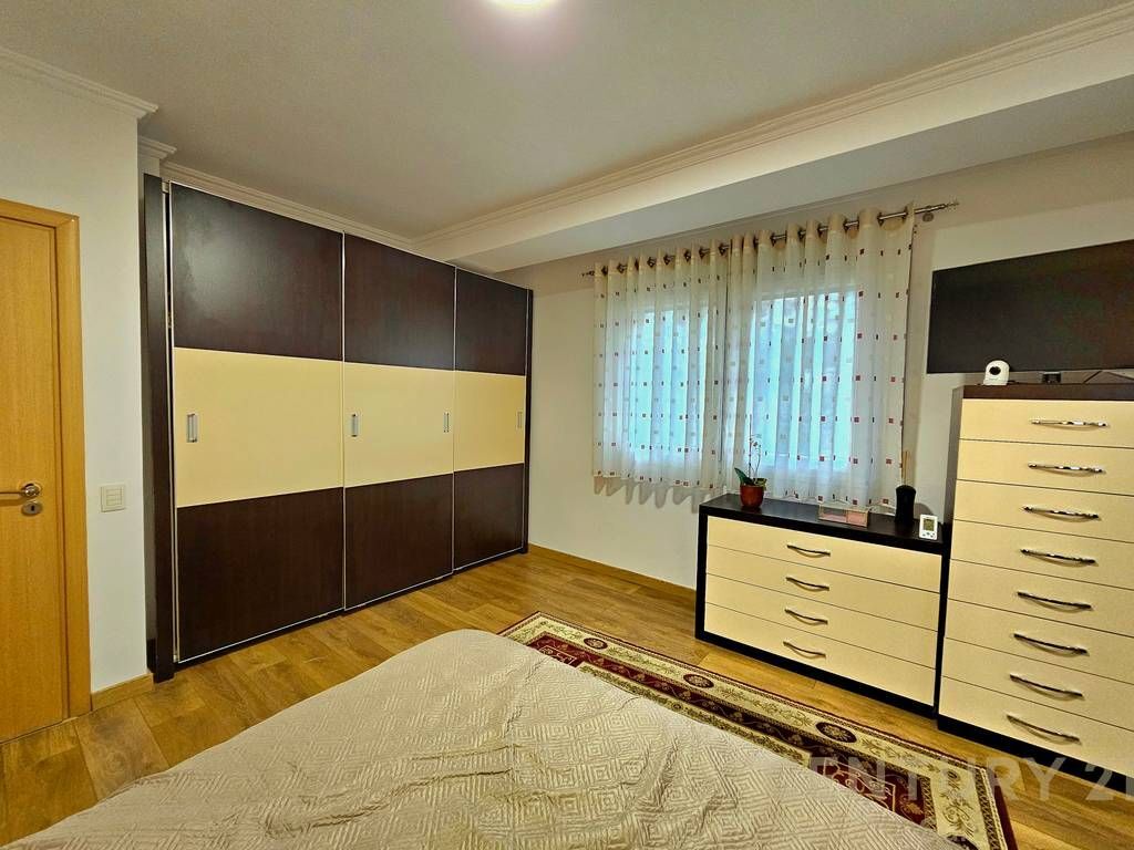 APARTAMENT 2+1 PER QIRA PRANE KOPSHTIT BOTANIK 700 € /Muaj
