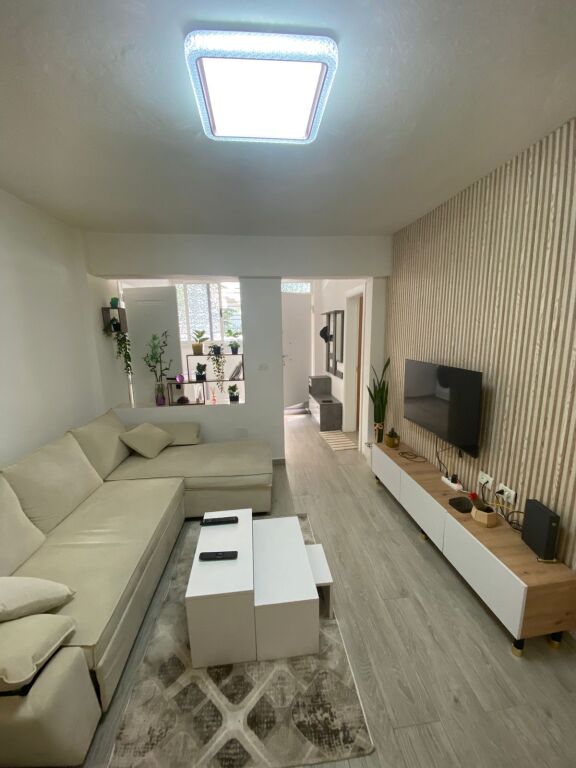 Jepet apartament Luksoz 2+1 me qira, Zogu i Zi, Rruga Vellezerit Manastirli , Rruga e Durresit , Rruga Muhamet Gjollesha .