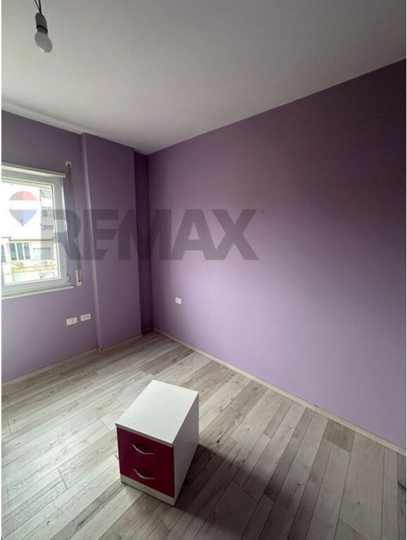 Appartamento 2+1+2 Ex Ristorante Durazzo in Vendita