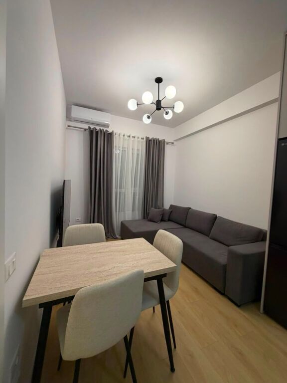 🏡 Jepet me qira apartament 1+1  📍 Vendndodhja: Kompleksi Kadiu