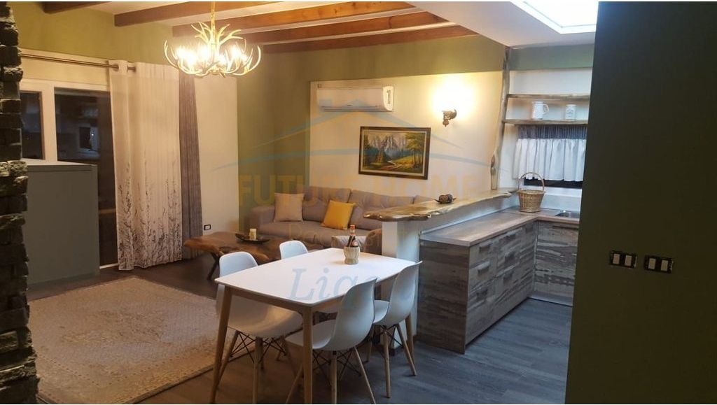 Jepet me Qira Apartament 2+1 i Mobiluar te Liqeni i Thatë, Tiranë