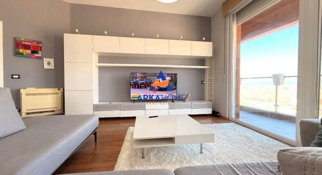 JEPET APARTAMENT ME QERA 2+1+BALLKON "KOPSHTI BOTANIK" 800 EURO