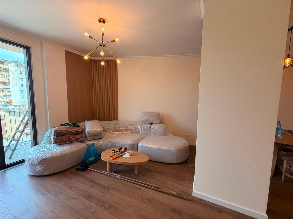 Qira, Apartament 2+1+2+ Post Parkimi, Altana Luxury Residence, Rruga e Kosovarëve, Tiranë.