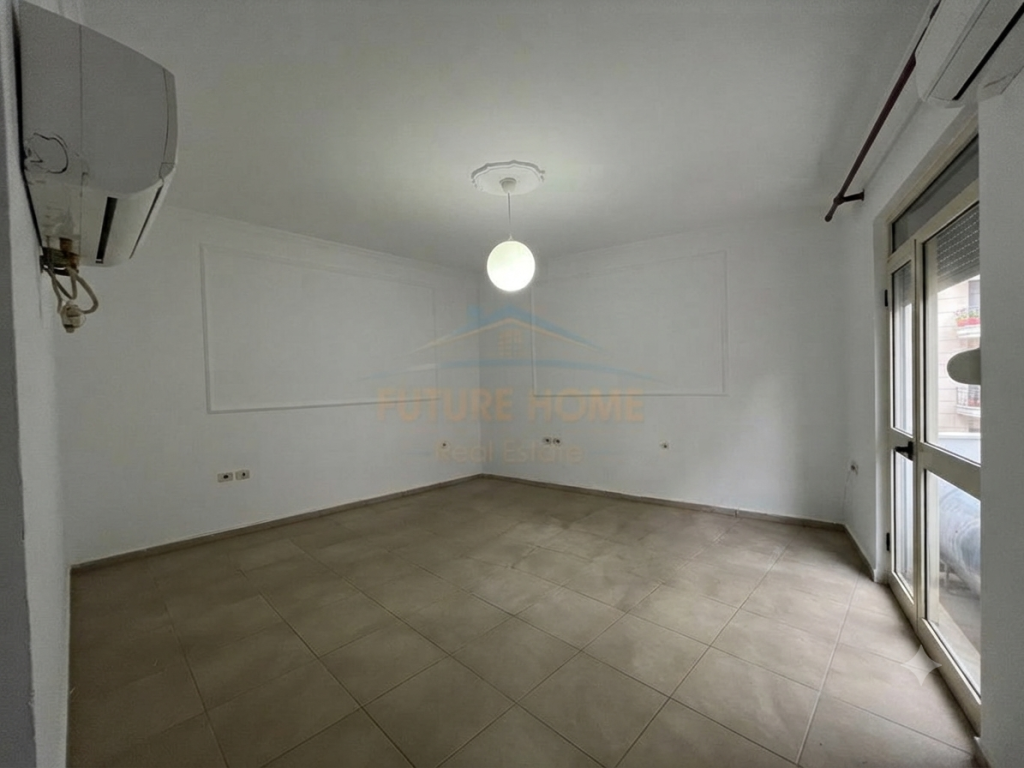 Qera, Apartament 2+1+Ballkone, Bulevardi Zogu I