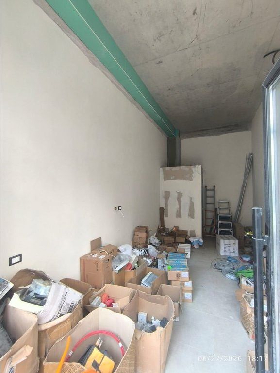 Qera, Ambient Biznesi, Kompleksi Ndregjoni, Jordan Misja