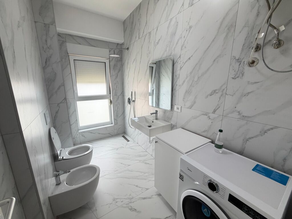 For rent 1+1  Address: Ali Demi Kaimi Complex  Furnished  7th floor  Area 60 m2  Price 380 thousand lek non-negotiable