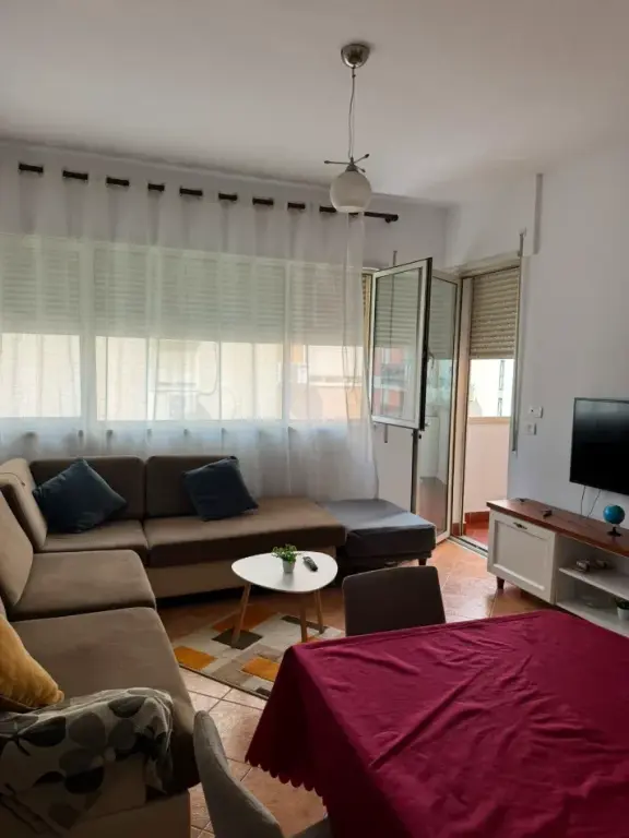 Qera | Apartament 1 + 1 | Kristal Center | 550 €/muaj