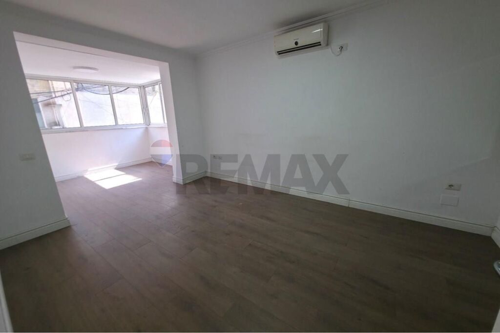 JEPET ZYRE me QIRA NE BLLOK 145 m2