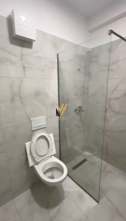 JEPET APARTAMENT 2+1+2+BLK ME QERA TE RR.DRITAN HOXHA 1.000 EURO