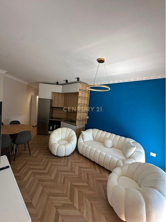 Jepet me qira apartament 1+1 perball Kompleksit Halili! 750 € /Muaj