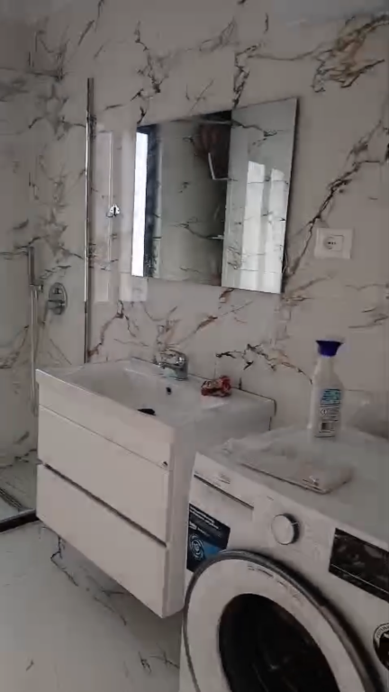 Apartament 2+1 per qera ne Fresk Fizika Berthamore !