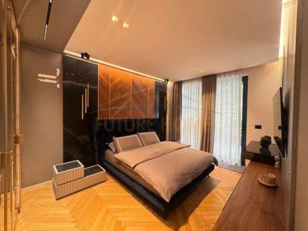 In vendita, Villa a schiera, "San Pietro Residence", Gjiri I Lalzit