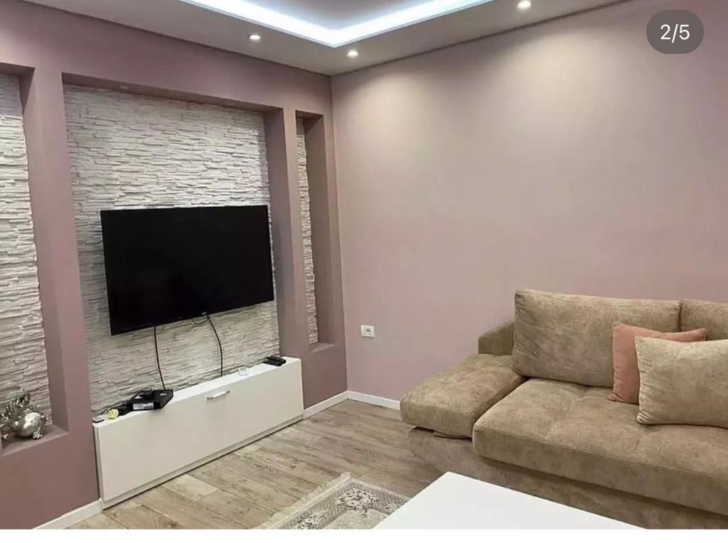 Super ap 1+1 al 21 Dhjetori (dietro l'hotel Mondiali)