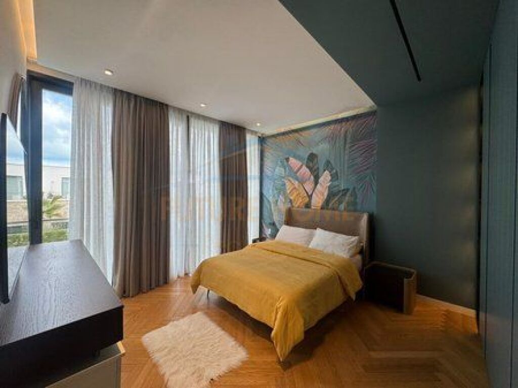 In vendita, Villa a schiera, "San Pietro Residence", Gjiri I Lalzit