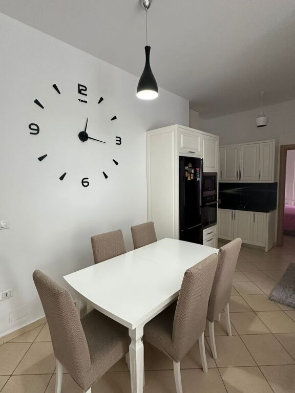 Jepet me qira 2+1+1 Kthesa e Kamzes Casa Italia 650€