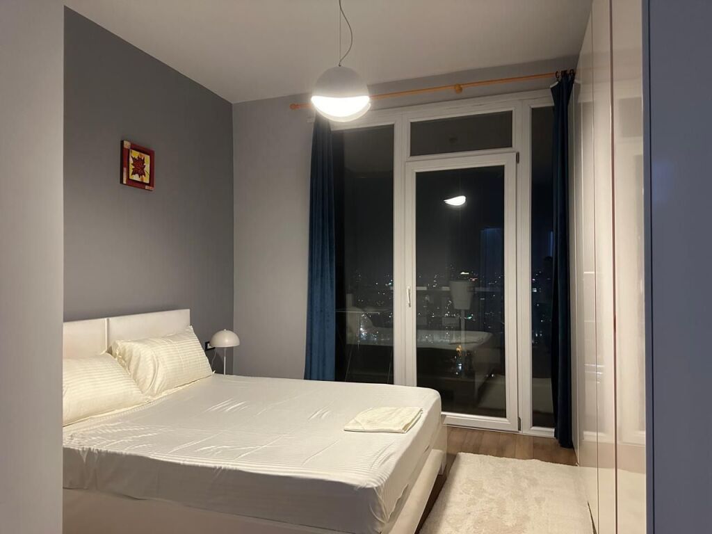 JEPET APARTAMENT ME QERA 2+1,KOPSHTI BOTANIK