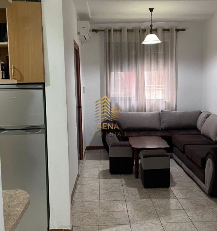 Qira,  Apartament 1+1, Myslym Shyri, 50.000 Lek/muaj