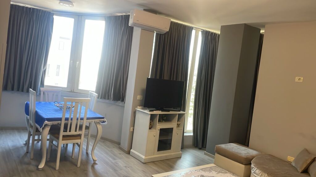 Apartament 2+1 me qira tek Rruga e Elbasanit!