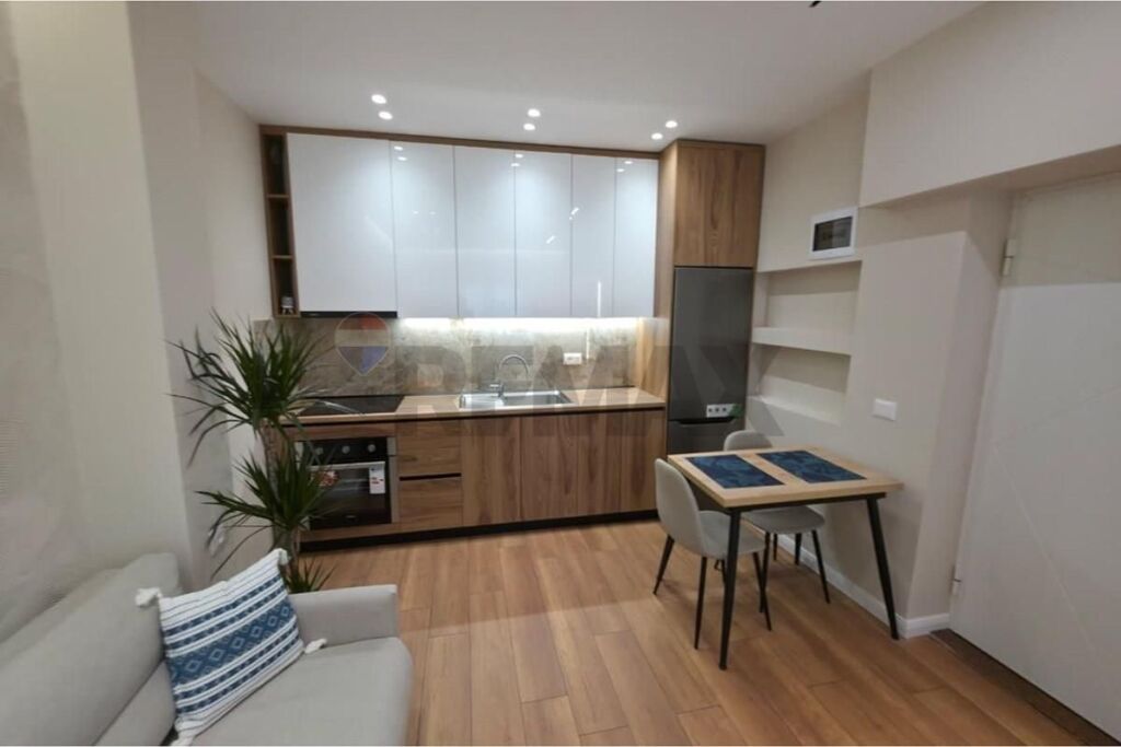 Monolocale in vendita – Hoxha Tahsim 34 m²