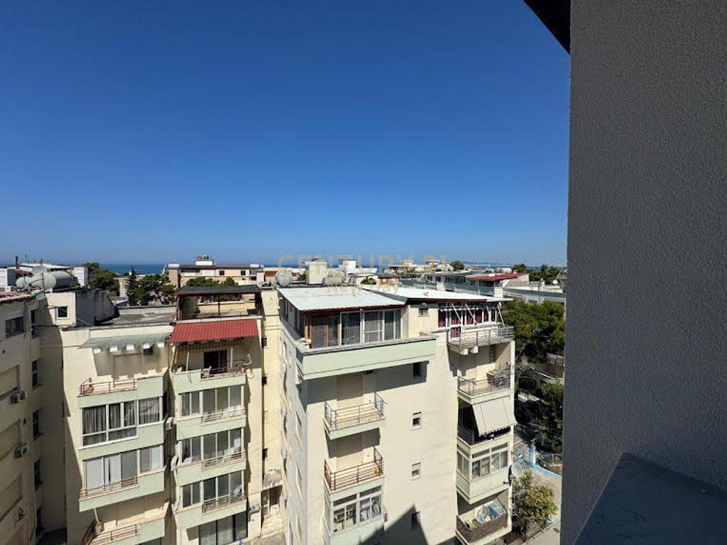 1+1 with sea view in Golem