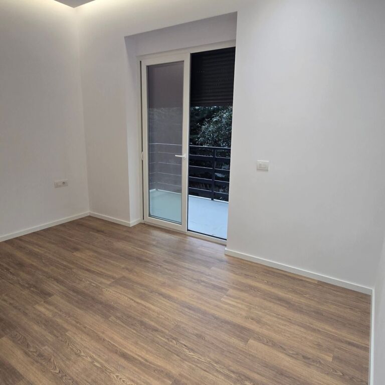 Appartamento 2+1+2 in vendita a Liqeni i Thate