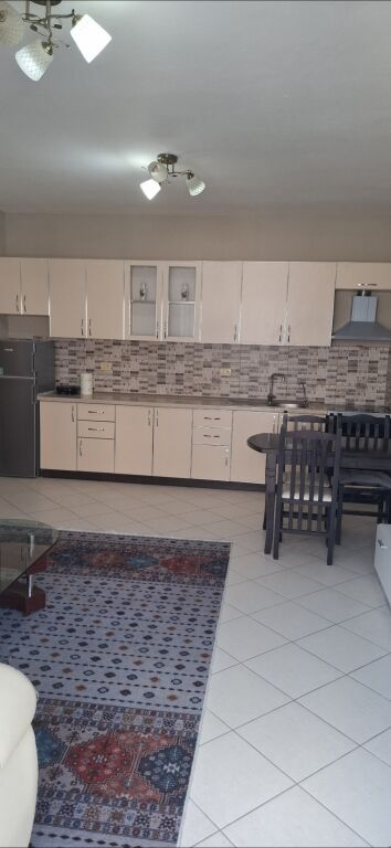 Apartament me Qera