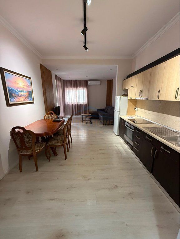 Rent, Apartment 1+1, Paris Commune, Tirana.