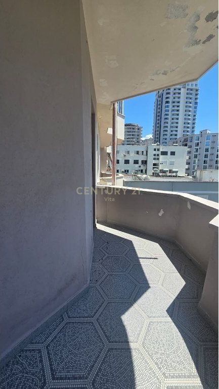 JEPET ME QIRA APARTAMENT 2+1+2 VOLLGA, DURRES!