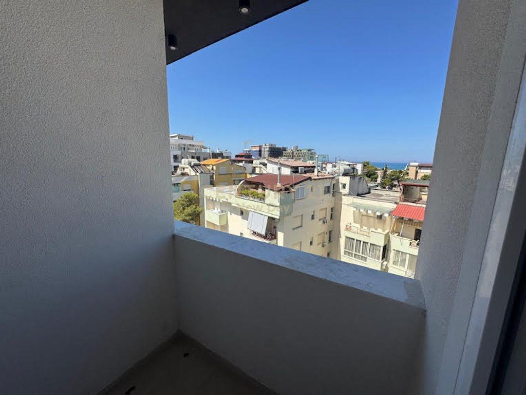 1+1 with sea view in Golem