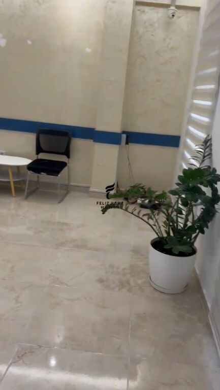 UFFICIO IN AFFITTO 122 M2 VIA DURRESIT 180.000 LEKE FH-82137