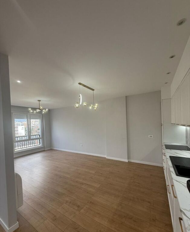 Rent | Apartament 3 + 1 plus Parkim| Oxhaku | 750 €/month