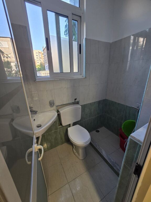GARSONIERE ME QERA 40M2 21 DHJETORI 48.000 LEKE FH-82247