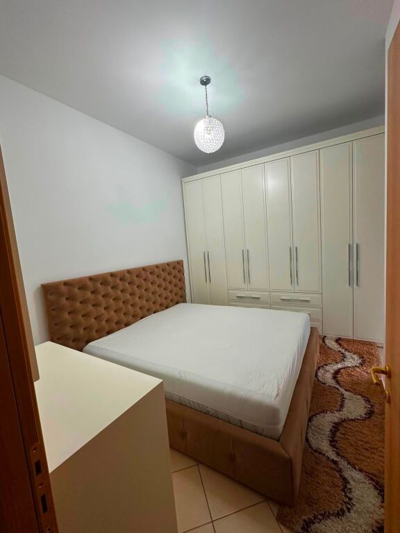 Jepet me qira 2+1+1 Kthesa e Kamzes Casa Italia 650€