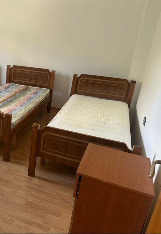 GARSIONERE 25000 LEKE,ASTIR
