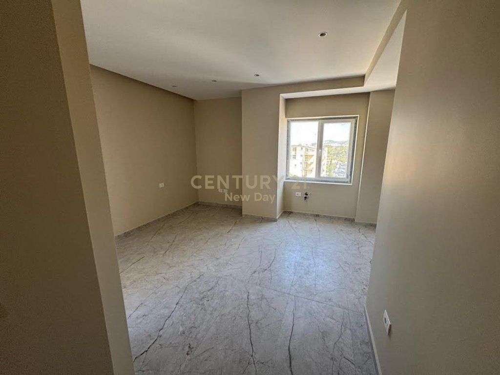 1+1 with sea view in Golem