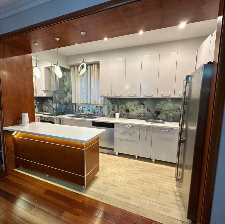 Apartament 3+1 per qira tek Rruga Sami Frasheri