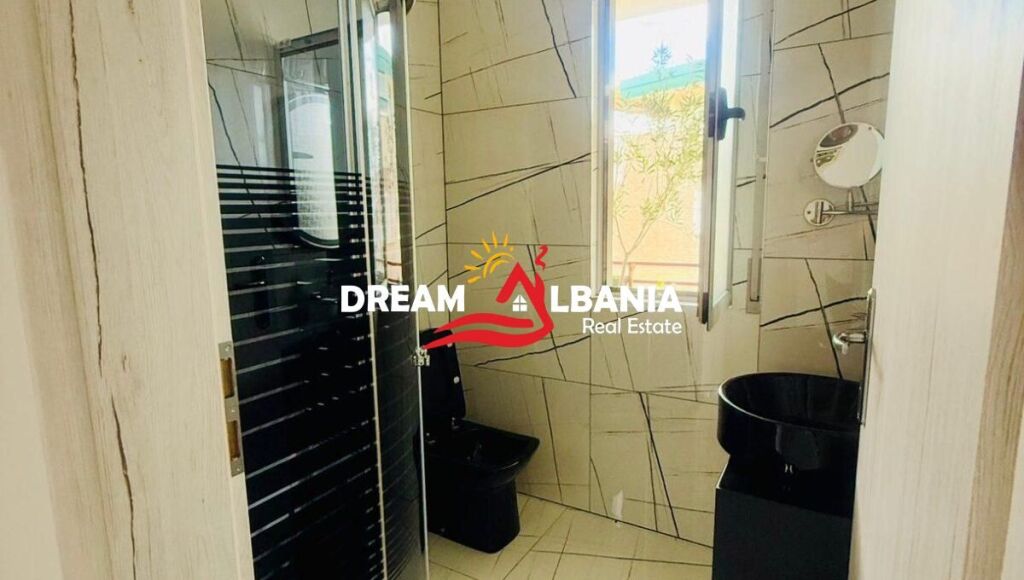 Apartament 2+1+3 Ballkone Me Qera Tek Liqeni i Thate (ID 52215002)