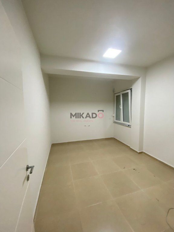 Locale in Affitto - Via Kosovareve!