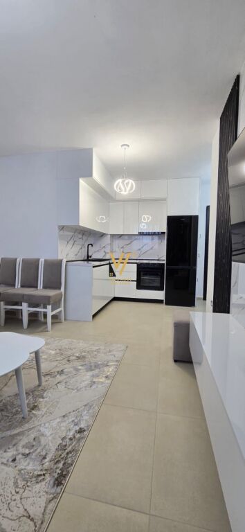 JEPET APARTAMENT 1+1 ME QERA NE SHKOZE 35.000 LEKE