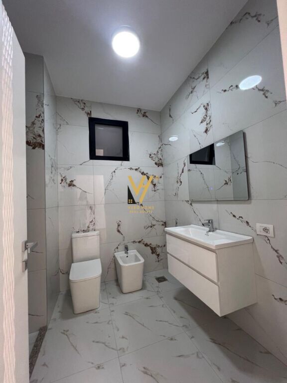 SHITET APARTAMENT 2+1+BLK TE LIQENI I THATE 289.000 EURO
