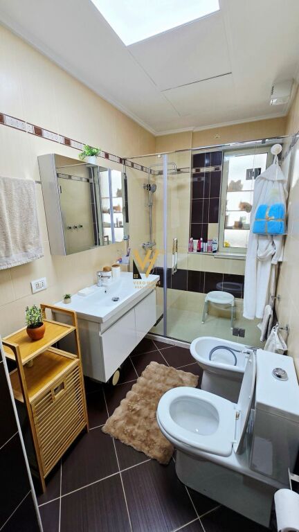 SHITET APARTAMENT 3+1+2+BLK TE LIQENI THATE 365.000 EURO
