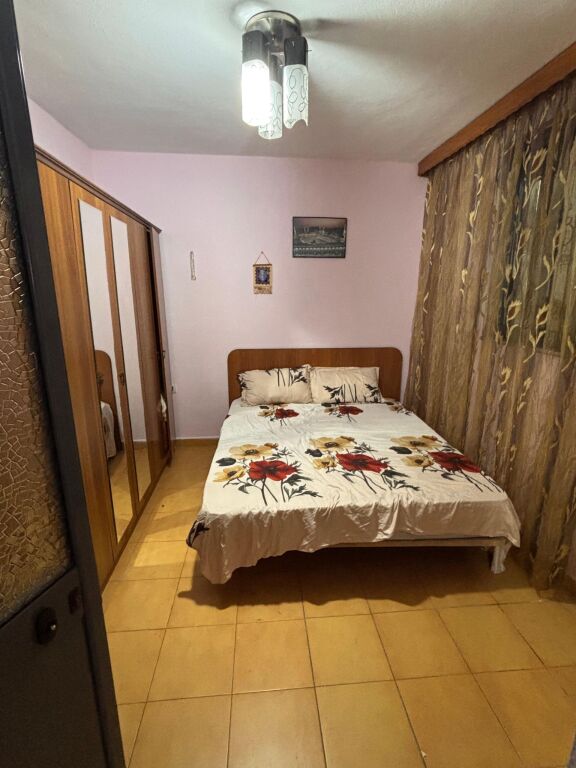 Affitto | Shtëpi private 1 + 1 | Rruga Myslym Keta | 350 €/mese