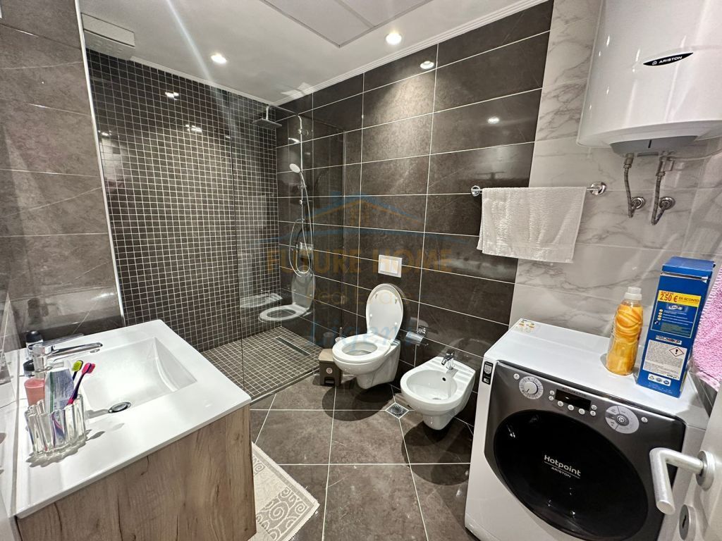Qera, Apartament 3+1+2, Residenca Alba, Tiranë. 1,100 €