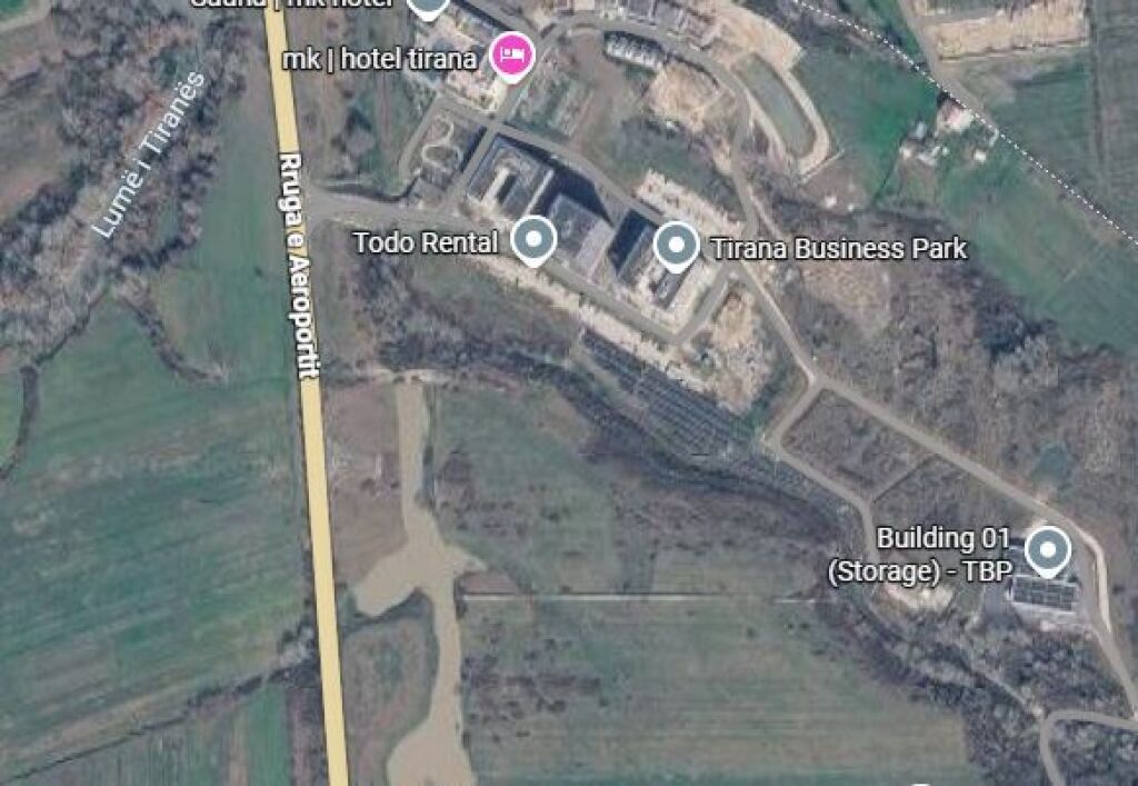 Toke ne shitje ne Rrugen e Aeroportit te Rinasit ne Tirane (ID 4191124)